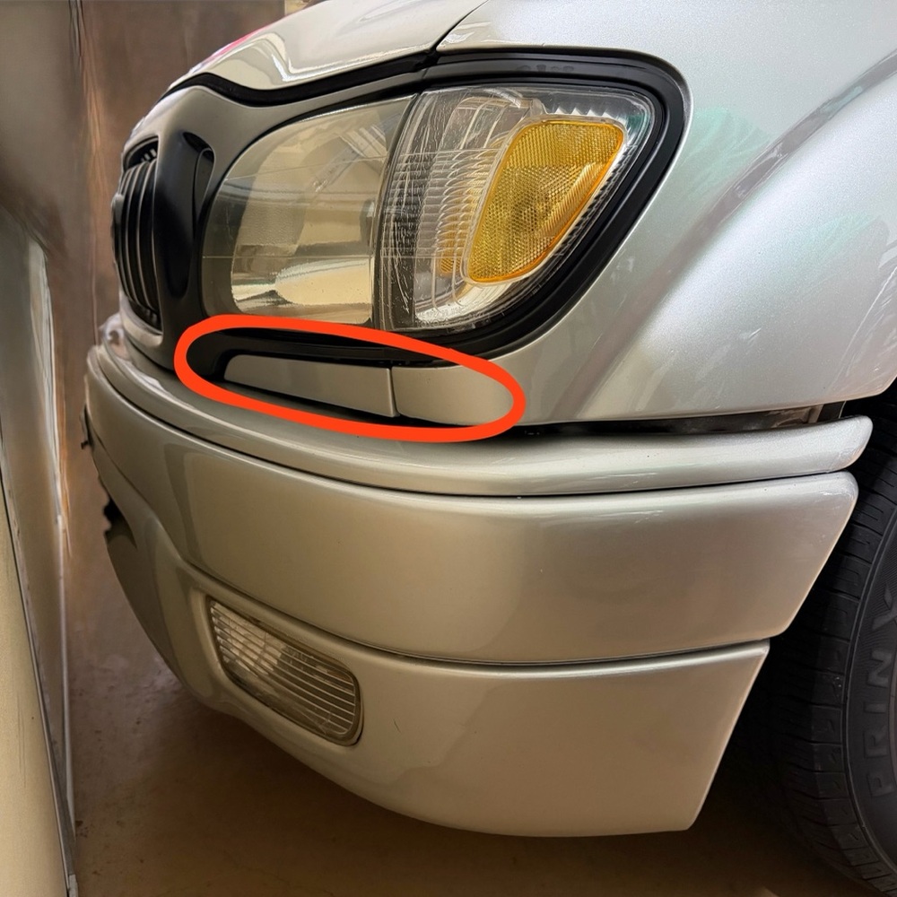 PAIR (01-04) Toyota Tacoma Headlight Lower Filler Trim Silver (Lunar Mist IC8)